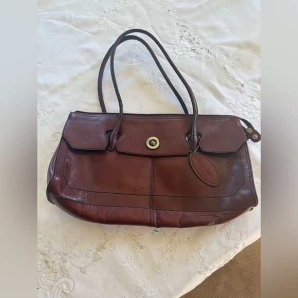 PELLE STUDIO ladies, genuine, leather tote, burgundy color, very good condition - Picture 15 of 16